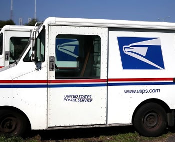 アメリカ郵便局のトラック